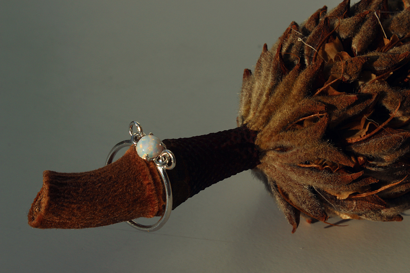 Кольцо MOST "ЗВЕЗДОЧКА", подвижный белый опал  (фото 3)