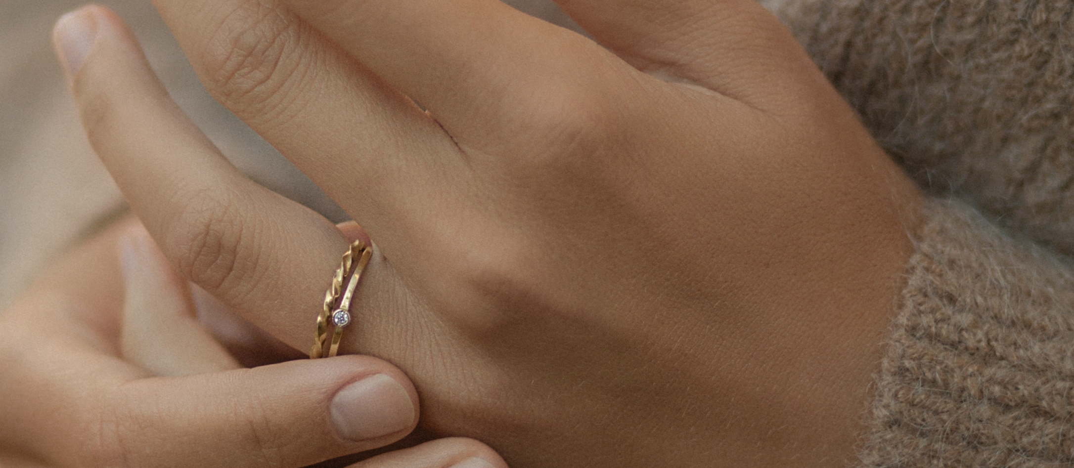 Дизайнерское кольцо из серебра – уникальное украшение для элегантных образов